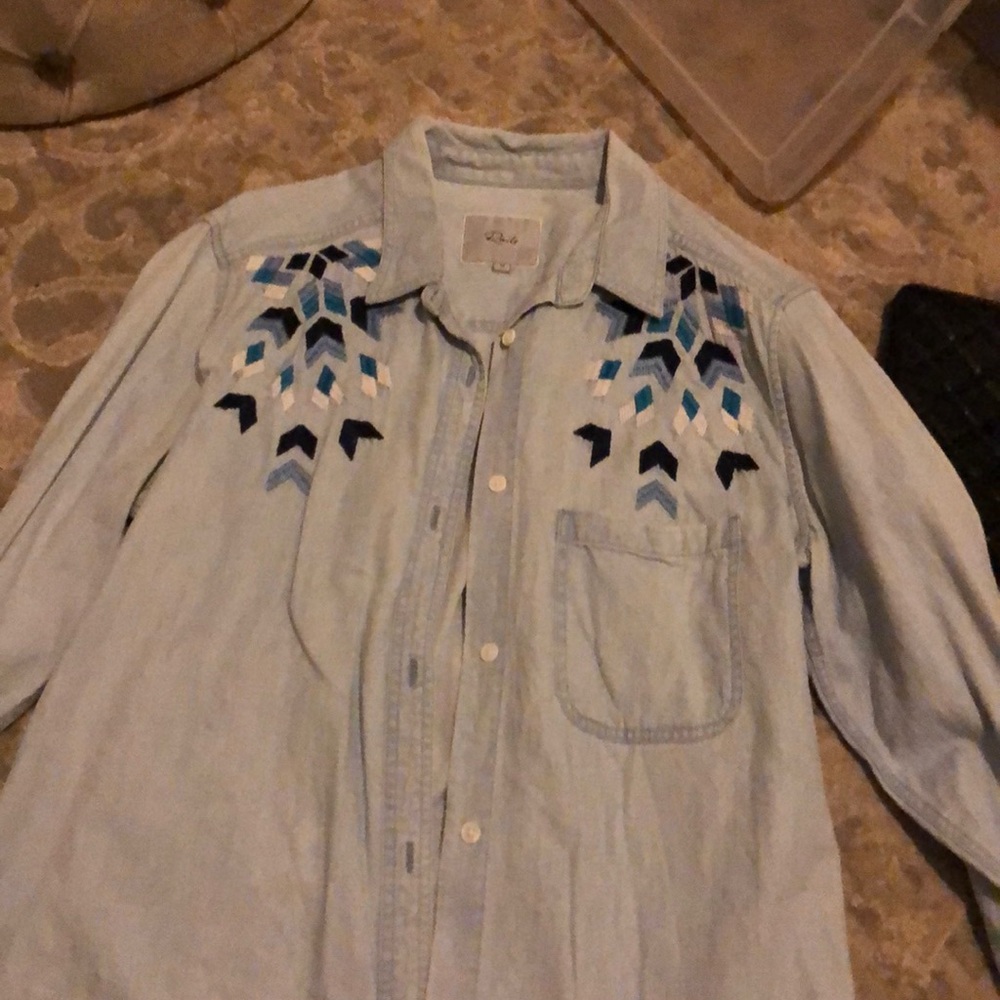 Rails button down